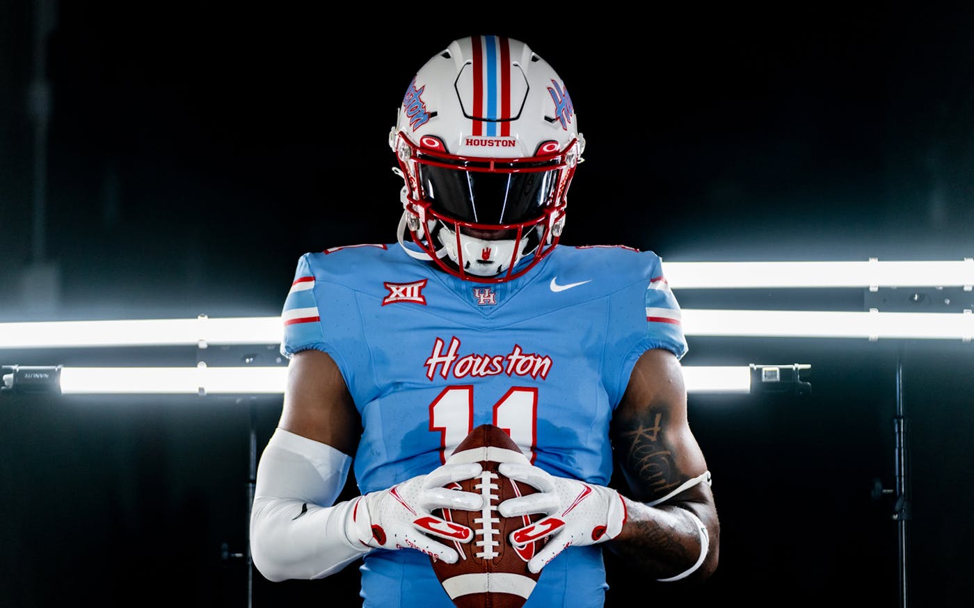 Tennessee Titans have unveiled their 'Houston Oilers' throwback