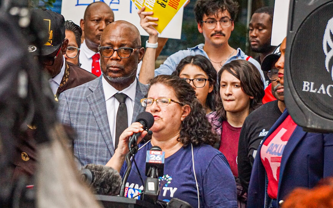 https://img.texasmonthly.com/2023/10/Ruth-Kravetz-retired-teacher-HISD-Houston-Independent-School-District-protest-state-takeover.jpg?auto=compress&crop=faces&fit=crop&fm=jpg&h=1050&ixlib=php-3.3.1&q=45&w=1400
