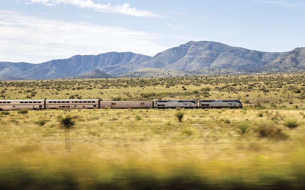 Texas Monthly – Why the Amtrak Sleeper Car Is the Ultimate Way to Travel Across Texas