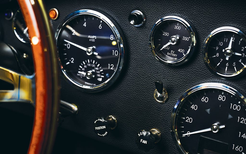 The Cobra’s converted gauges.