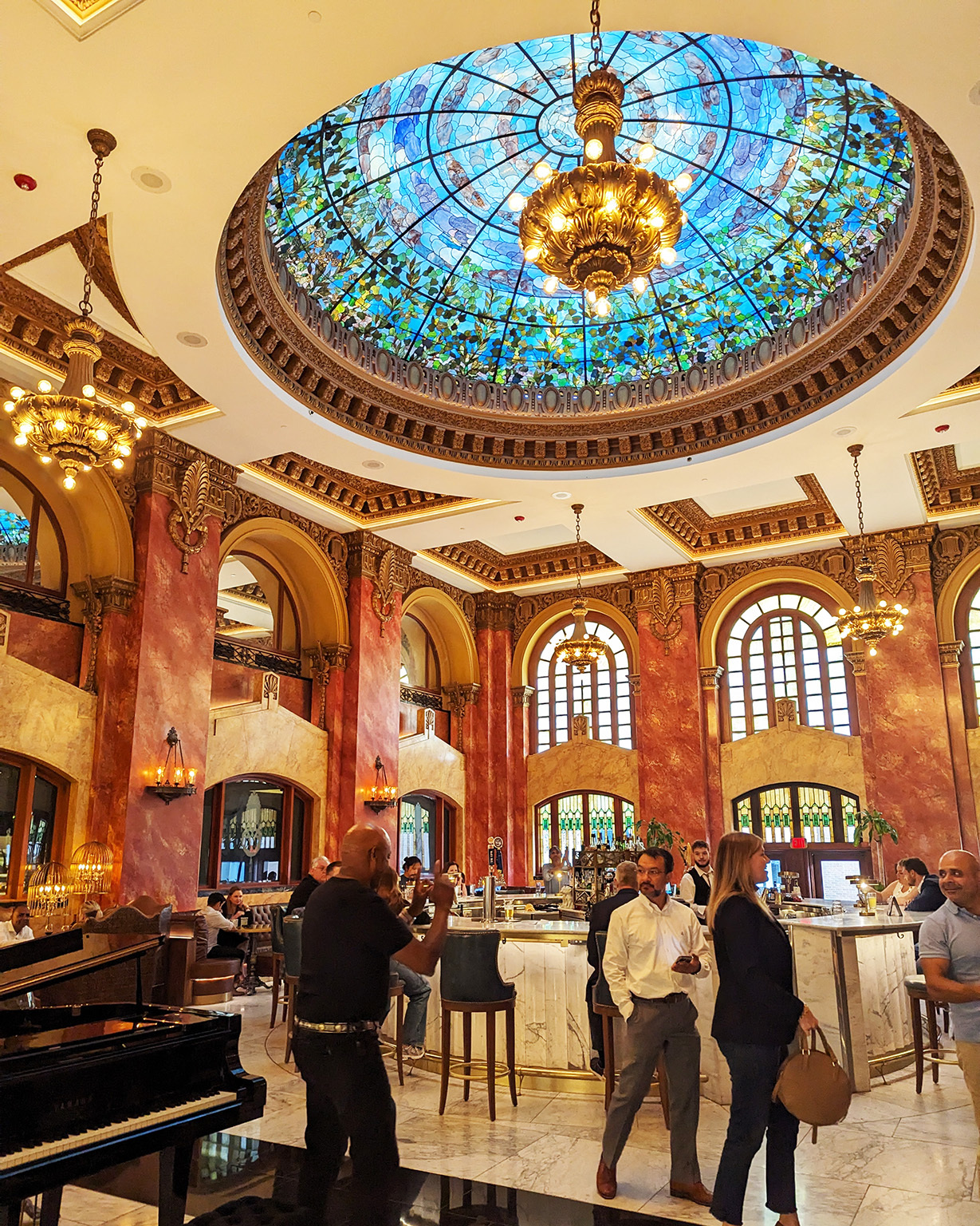 These Historic Texas Hotels Hold a Century’s Worth of Stories