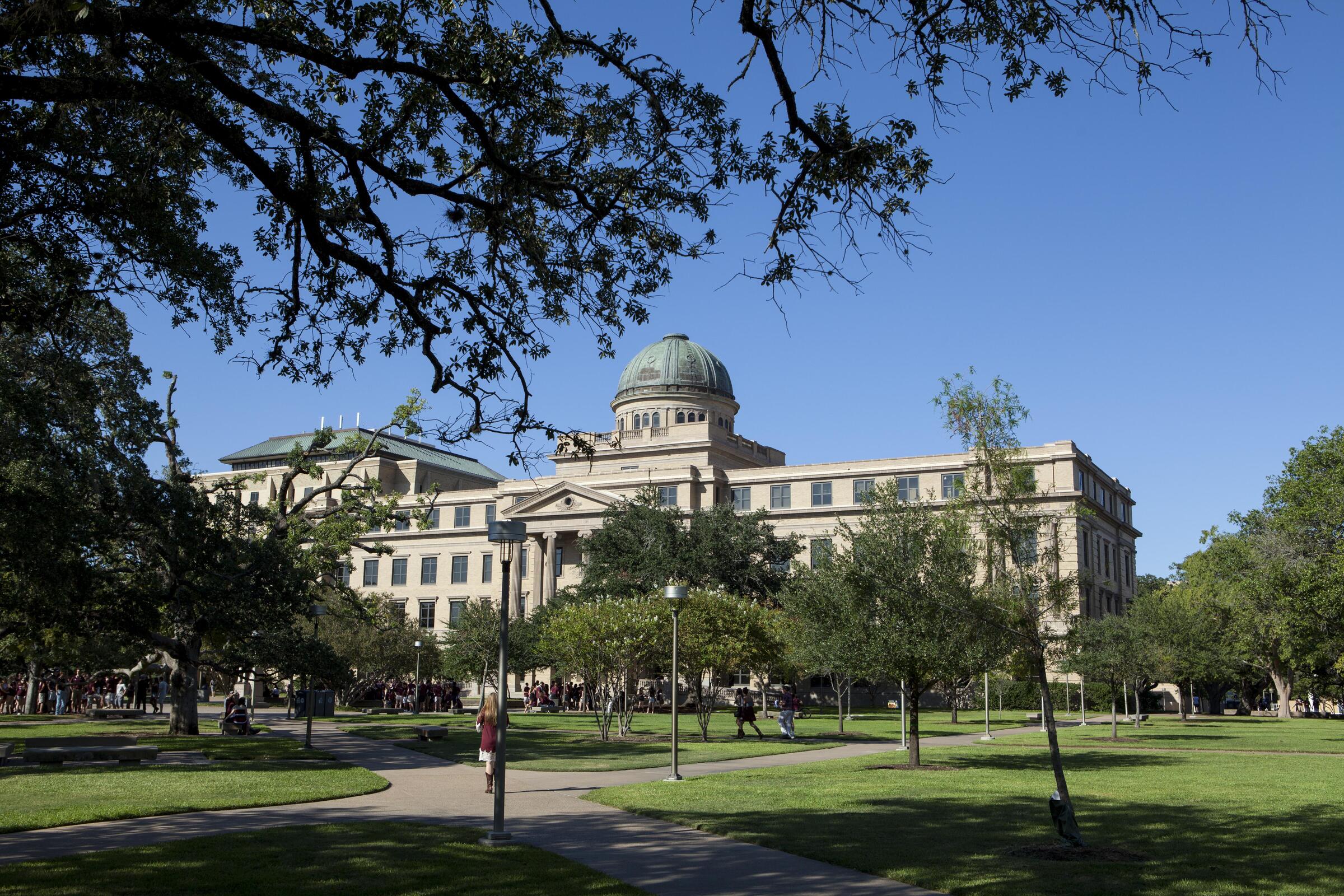 5 Great Reasons to Say Howdy to College Station in 2026 – Texas Monthly