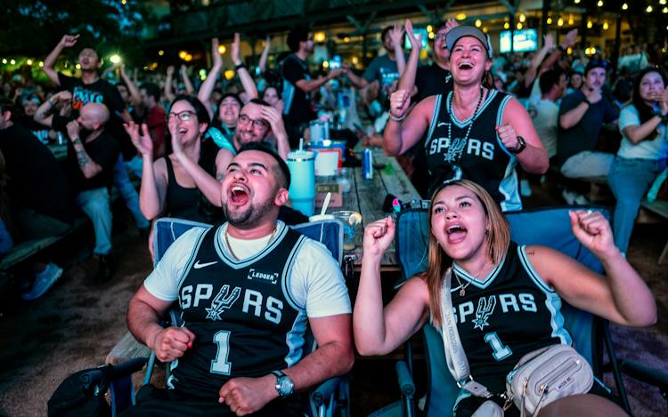 Spurs Fans Riot An Oral History of the Spurs’ Historic, Horrifying Game-Four Collapse