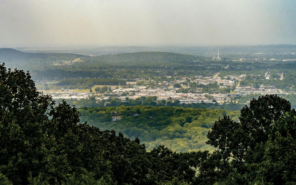 landscape photo of huntsville, alabama