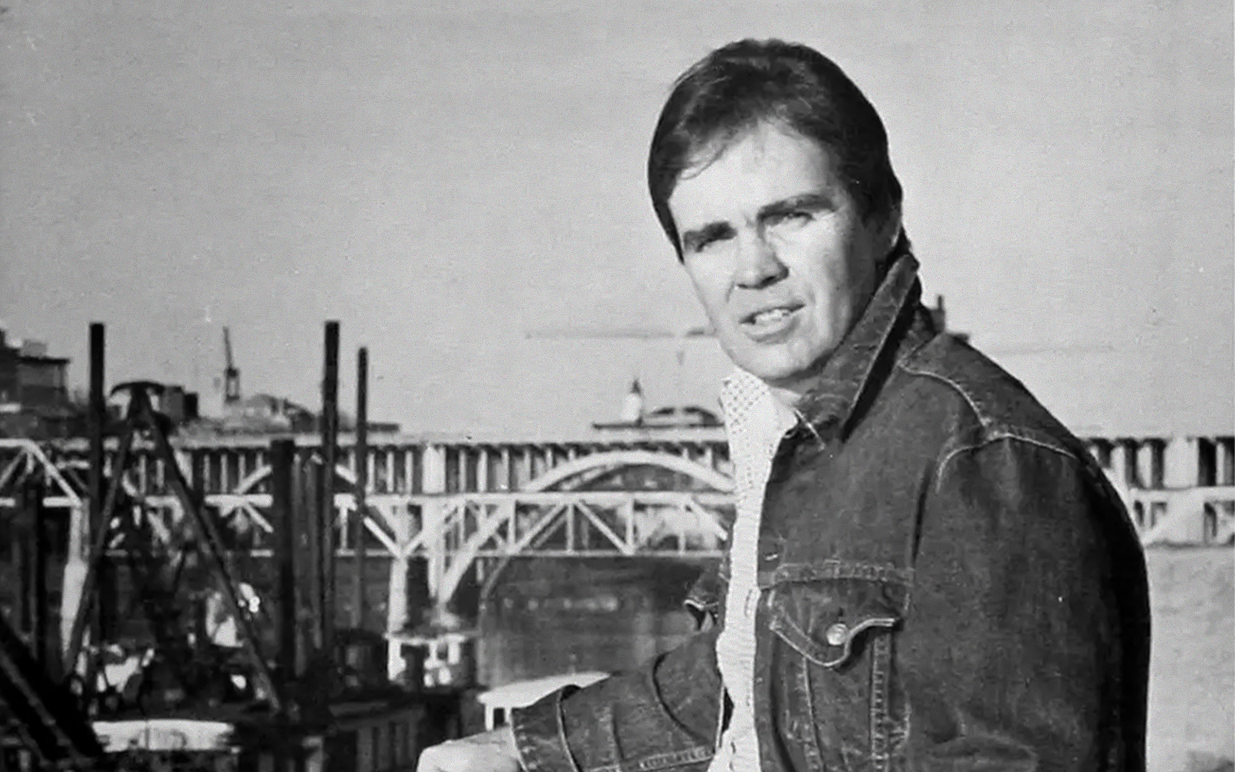 Cormac McCarthy on the Henley Street Bridge in Knoxville, 1979.